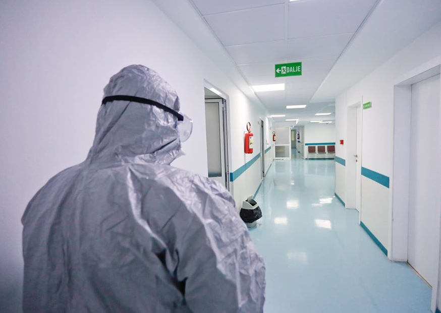 Pandemia më fatale te burrat, vdekjet e meshkujve në vend u rritën me 69%