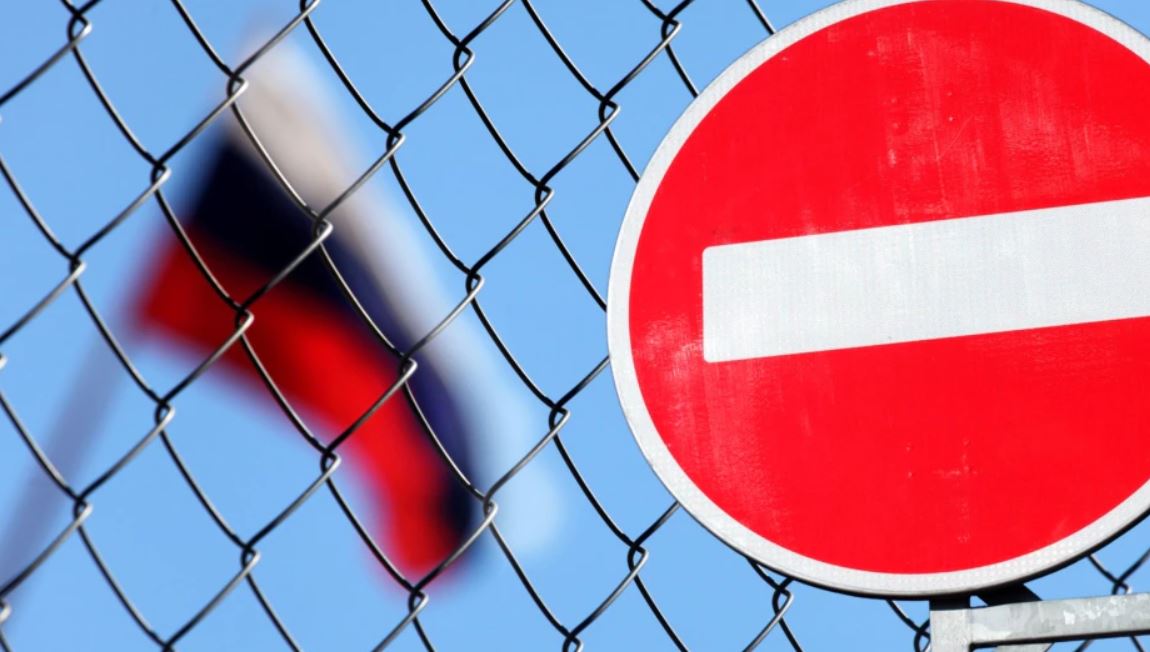 Rusia dëbon një diplomat ukrainas