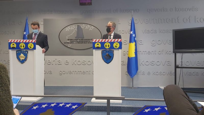 Kosova refuzon ofertën e Shqipërisë për vaksinimin e mësuesve: Jo me vaksina kineze, vetëm nëse vijnë Pfizer apo AstraZeneca