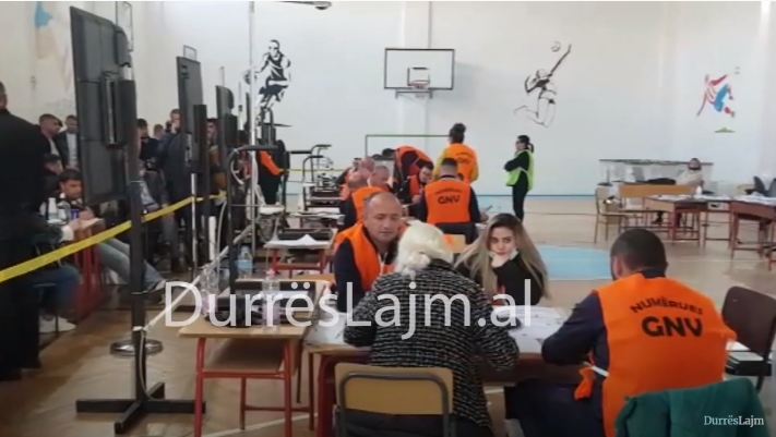Numërohen 107 kuti votimi në Durrës, ja sa vota rezultojnë të pavlefshme