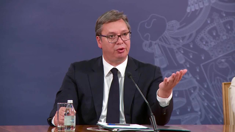 A do ta njohësh Kosovën? Vuçiç: Respektoj Kushtetutën e Serbisë!