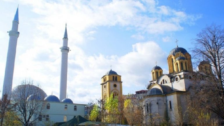 Liria e besimit, DASH: Probleme të trashëguara në Shqipëri dhe në Kosovë