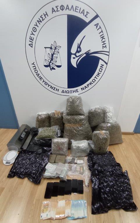 Sekuestrohen 40 kg drogë dhe 10 mijë € në Athinë, arresohen tre persona, njëri shqiptar