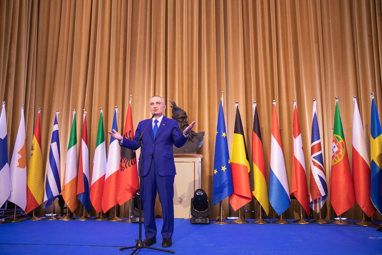 Dita e Europës, Meta: Qytetarët dhe Shqipëria të çlirohen nga regjimet hibride