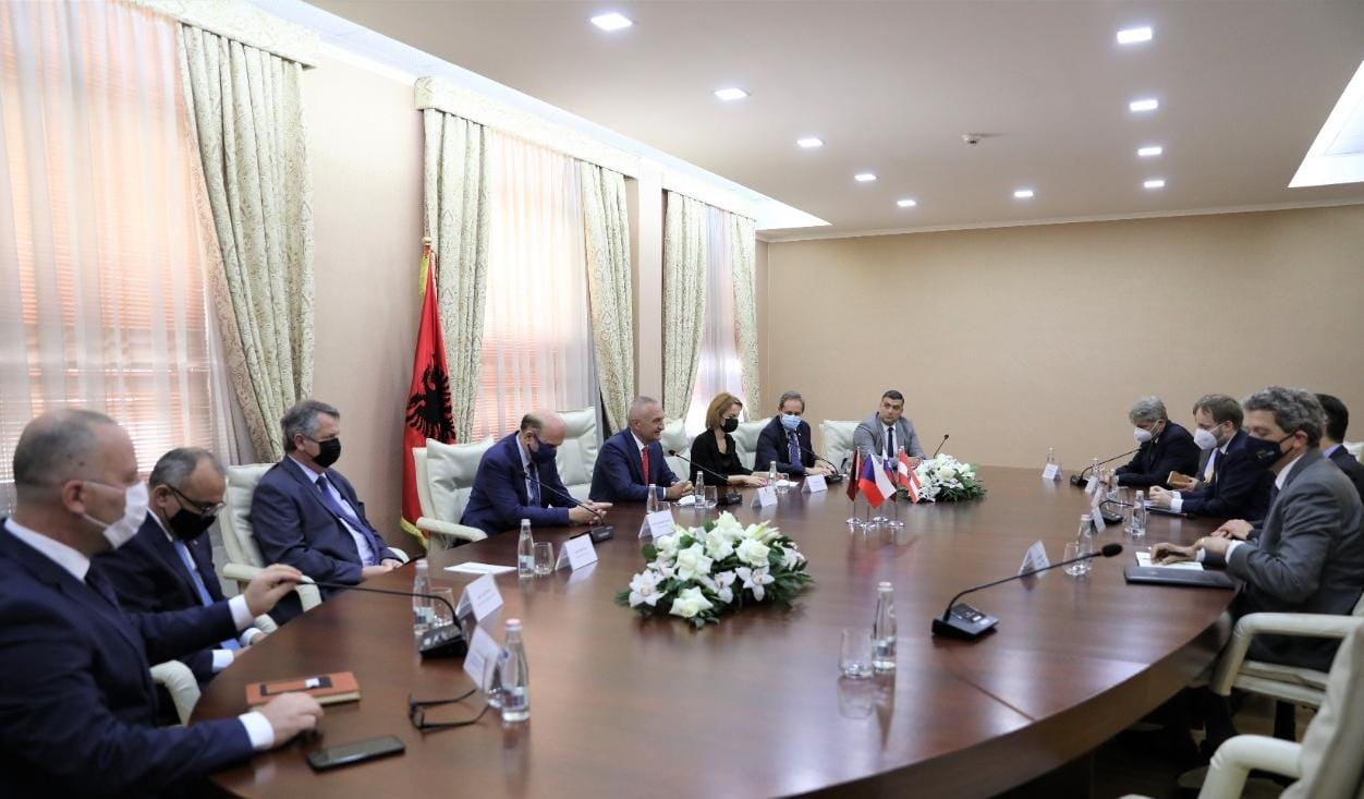 Meta pret delegacionin e “Grupit C5”: Presidenca e ardhshme sllovene e BE, mundësi e favorshme për vendin tonë