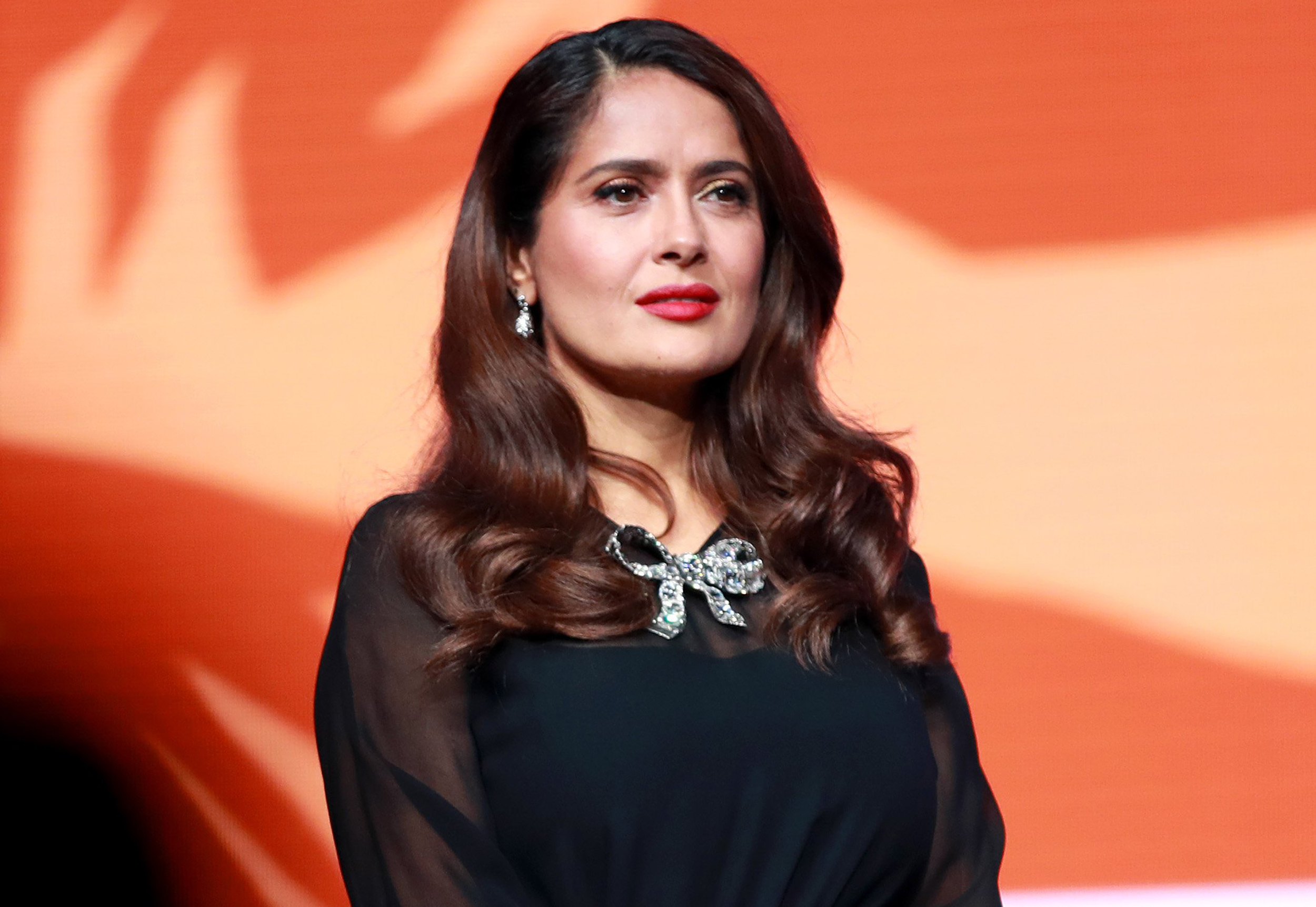 Salma Hayek zbulon se si i mbijetoi Covid-19