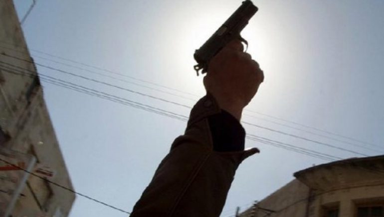 Qëlloi me pistoletë në ajër, arrestohet 39-vjeçari