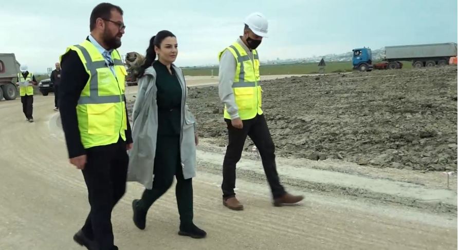 Balluku inspekton punimet për ndërtimin e lotit 3 te Porto Romano-Durrës: Përfundon në shtator