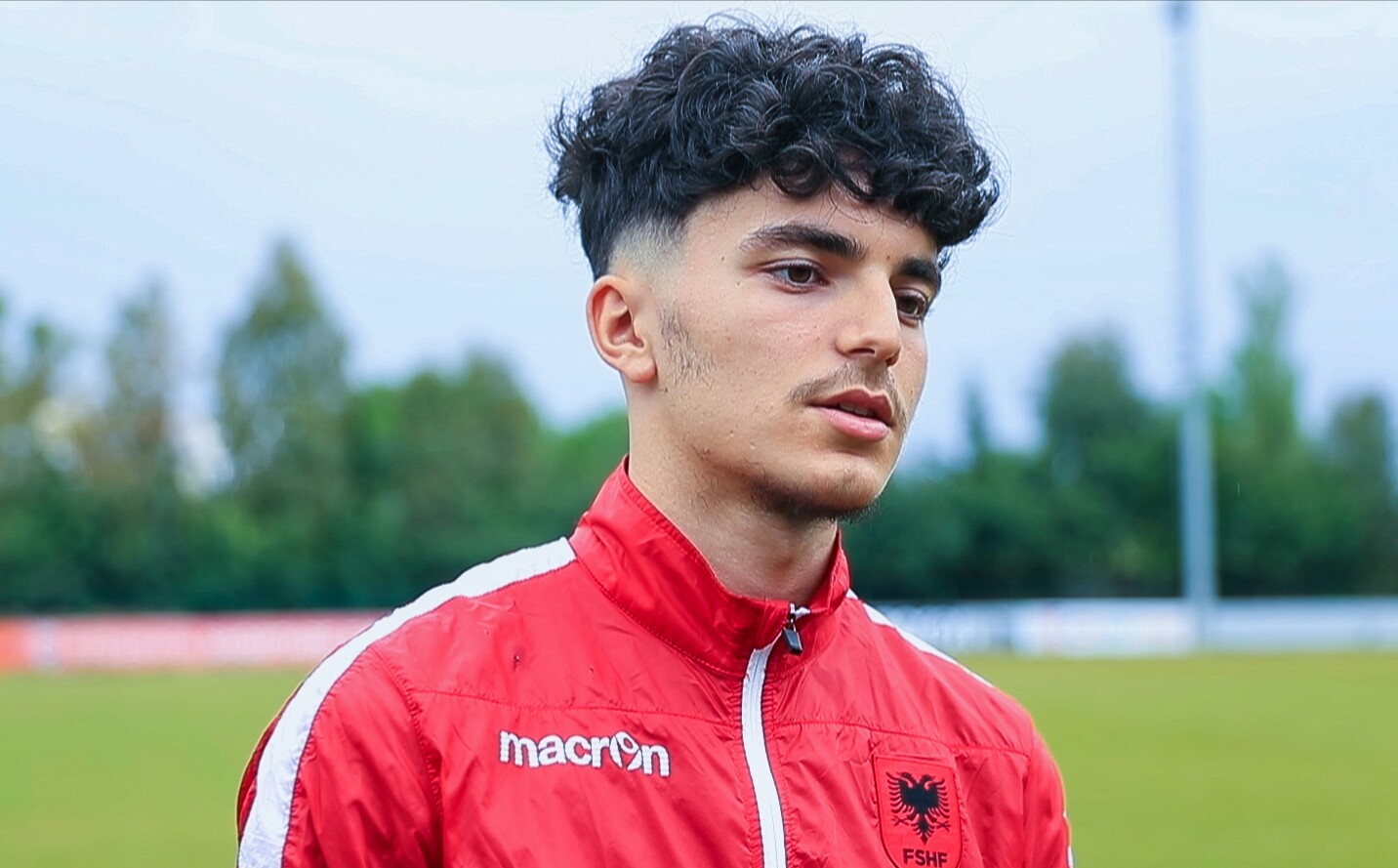 Flasin talentet kuqezi, Koleci e Ferraj: Ëndërr ftesa në Kombëtare