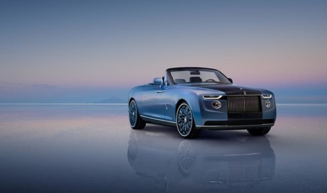 Makina më e shtrenjtë në botë/ Ja kush është çifti i këngëtarëve që e bleu