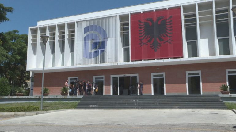 PD këmbëngul: Provat që nxjerrin parregullsitë në zgjedhjet e 25 prillit