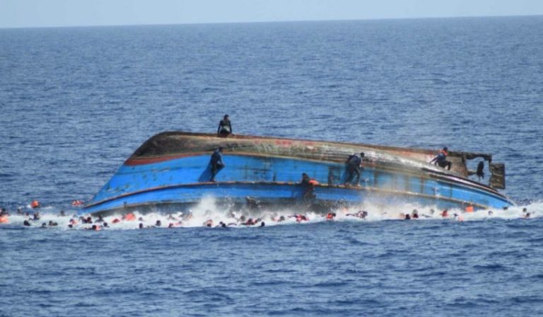 Përmbytet anija me gra e fëmijë në Nigeri, nuk dihet fati i 130 personave të zhdukur