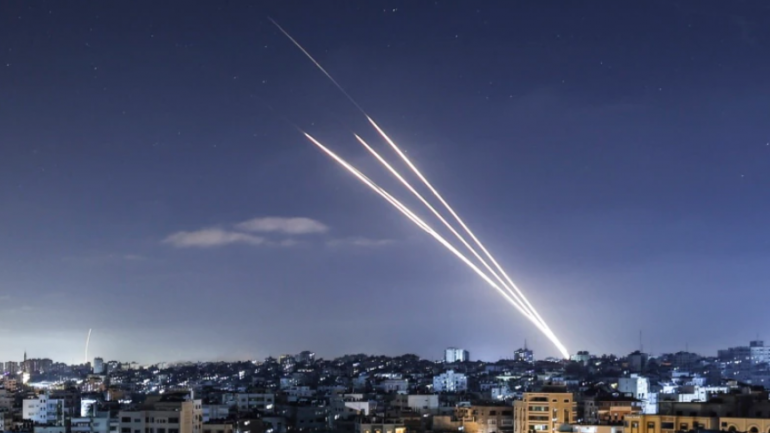 Arrihet armëpushimi mes Izraelit dhe Hamasit