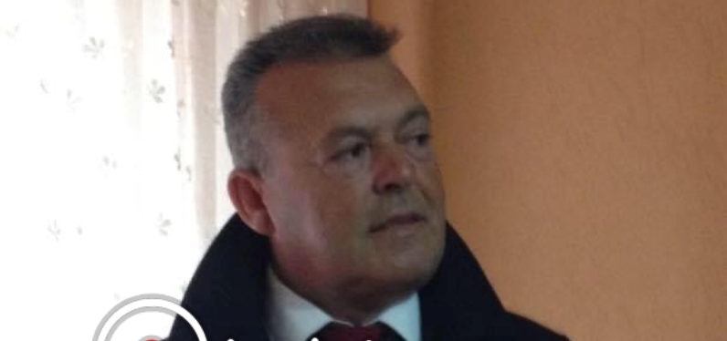 EMRAT/ I ngacmonte të bijën, mësuesi vret 40-vjeçarin në qendër të qytetit