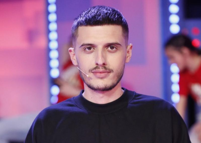 Reperi i njohur shqiptar zbulon si e pikasi talentin te vetja