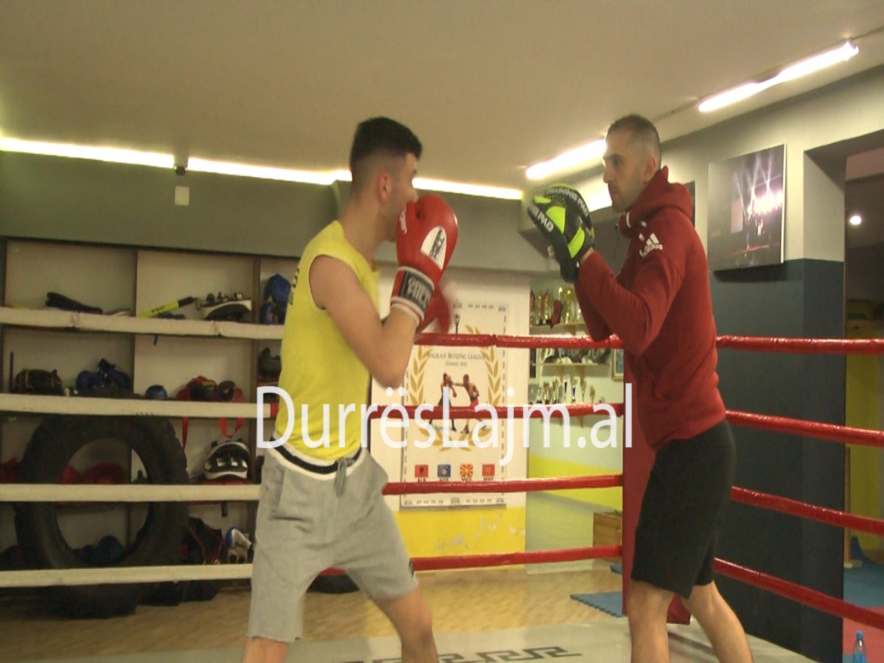 Boksieri nga Durrësi triumfon në turneun ndërkombëtar për U-18: Emocion i papërshkrueshëm (VIDEO)
