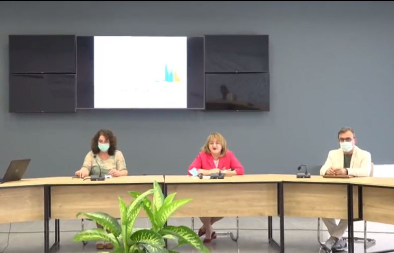 Komiteti njofton masat e reja antiCovid: Hiqet maska në ambientet e jashtme, zhvendoset ora policore