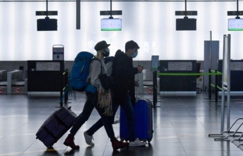 Pas Gjermanisë e Austrisë, edhe Franca vendos karantinë për udhëtarët nga Britania e Madhe