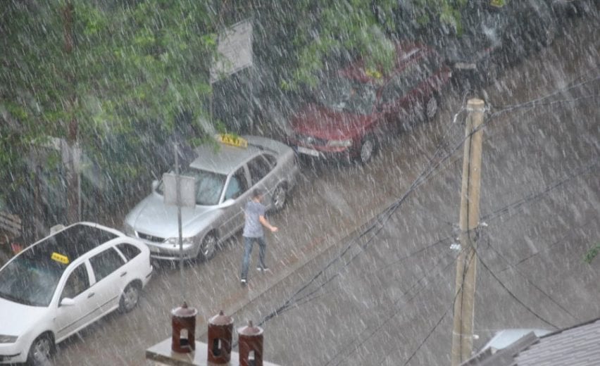 Shi, breshër dhe ulje temperaturash, parashikimi i motit për javën e ardhshme