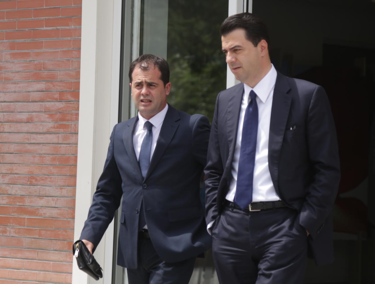 Demokratët i kërkojnë dorëheqjen, Basha reagon për herë të parë: Beteja do të vazhdojë deri në fitore