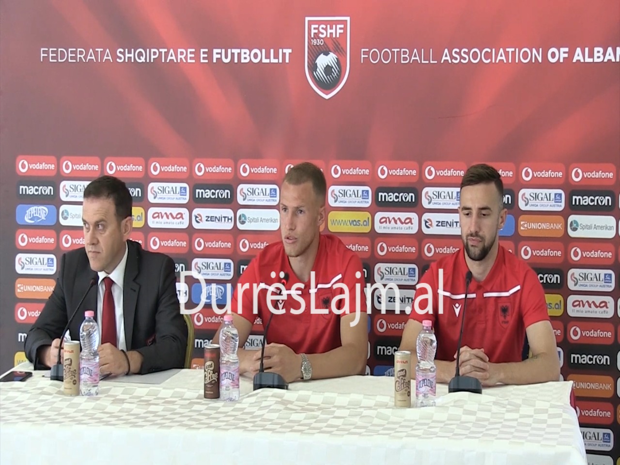 Konferenca për shtyp e lojtarëve të Kombëtares, Bekim Balaj dhe Endri Çekiçi