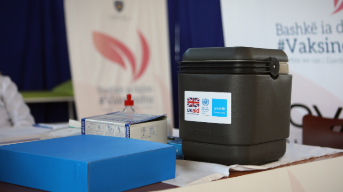 Kosova merr 3 mijë e 500 doza të vaksinës Pfizer nga BE