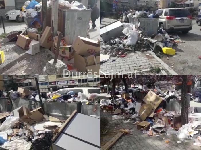 Durrësi rrezikon një situatë të rënduar mjedisore, prej dy ditësh kamionët e plehrave nuk shkarkohen në Sharrë (FOTO & VIDEO)