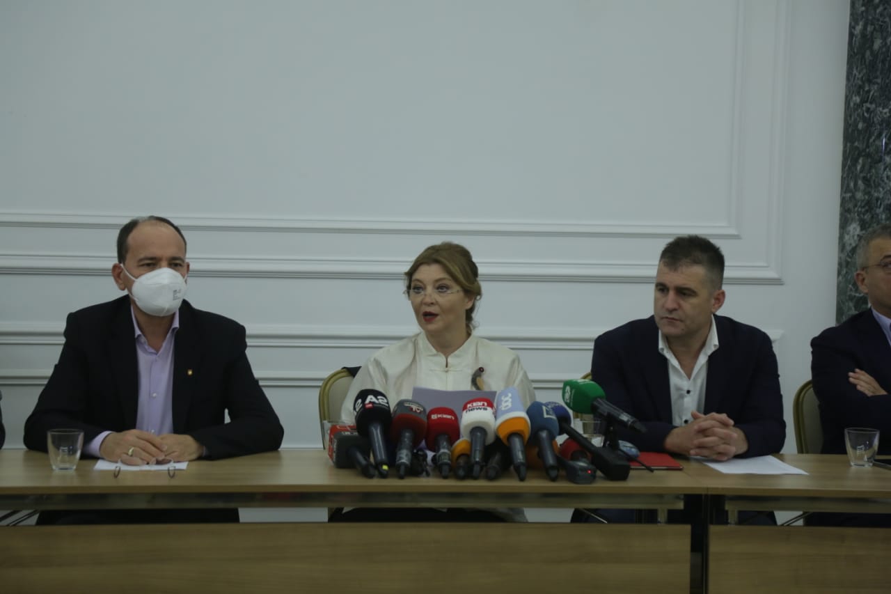 Grupi “Për PD-në”: Mbledhja e djeshme projektoi masakrën e Lulzim Bashës