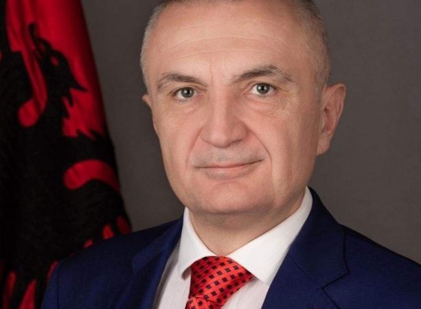 Meta uron Fiter Bajramin me fjalët e Kuranit: Lehtësoni dhe mos vështirësoni, përgëzoni për të mirë dhe mos nxisni urrejtje