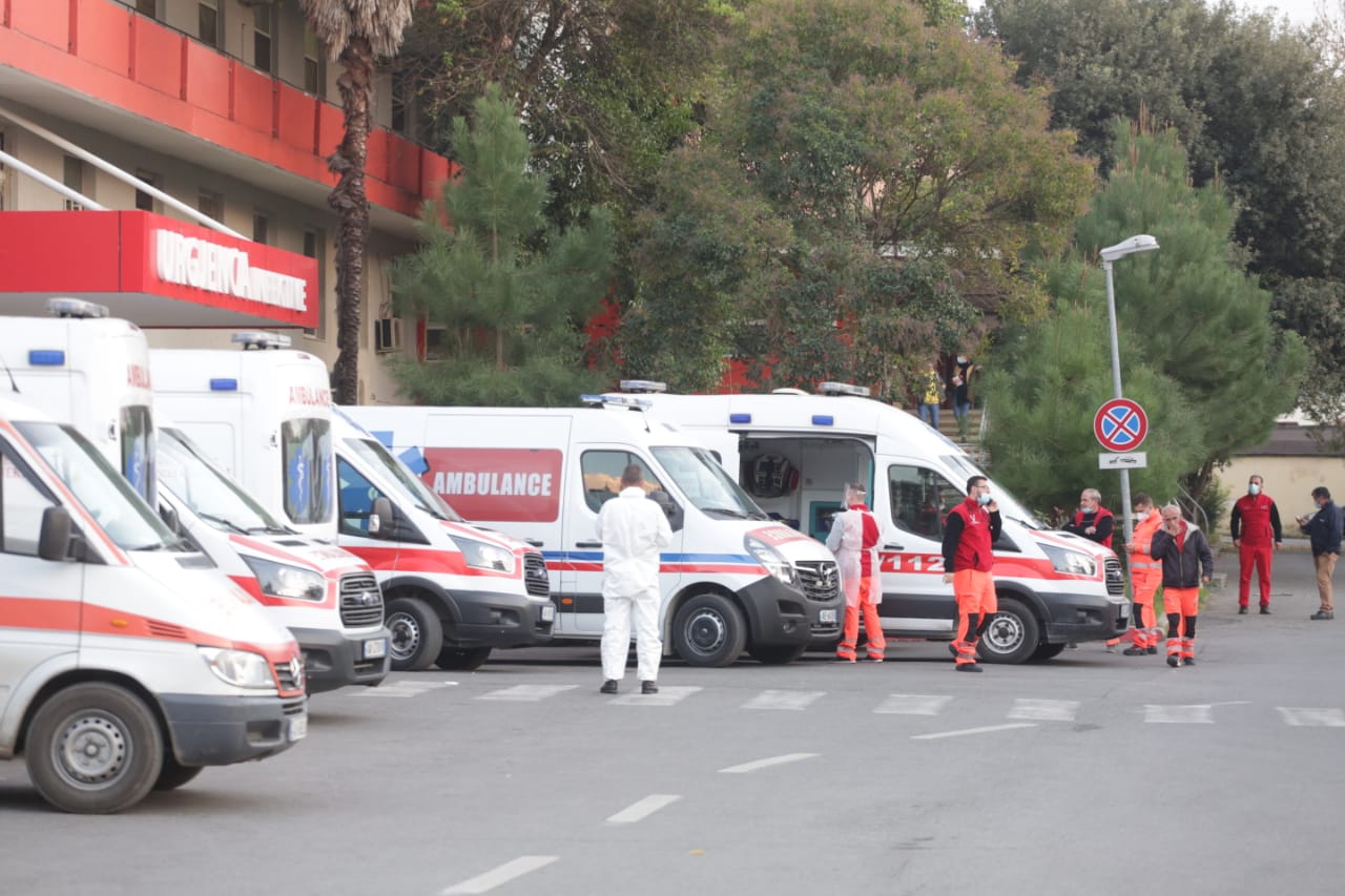 Rritet numri i infektimeve nga Covid-19, 7 pacientë të intubuar