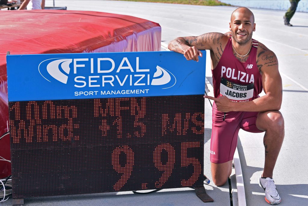 Italia ka një rekordmen të ri në garën e 100 metrave