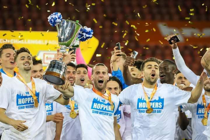 Kampion në Zvicër, Lenjani përfundon në formacionin e vitit