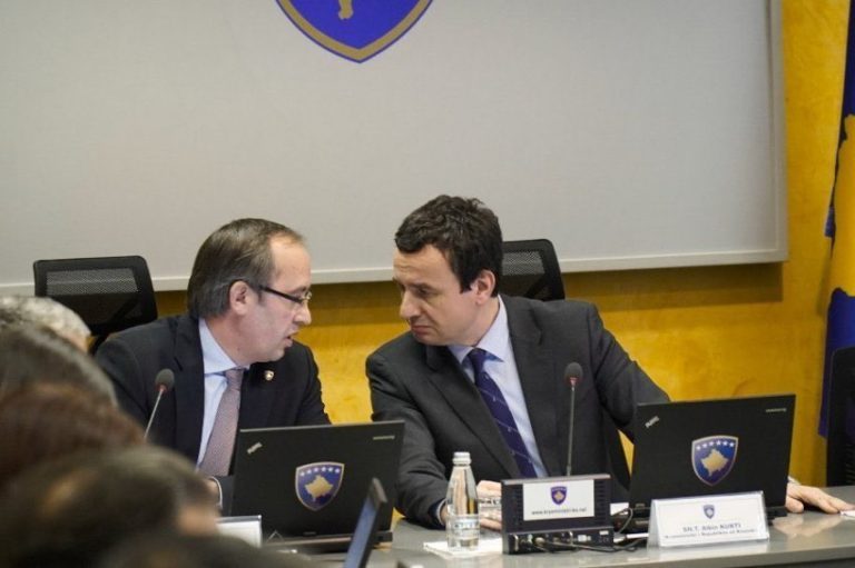 Dialogu Kosovë-Serbi/ Kurti kërkon më shumë kohë të njihet me dosjet