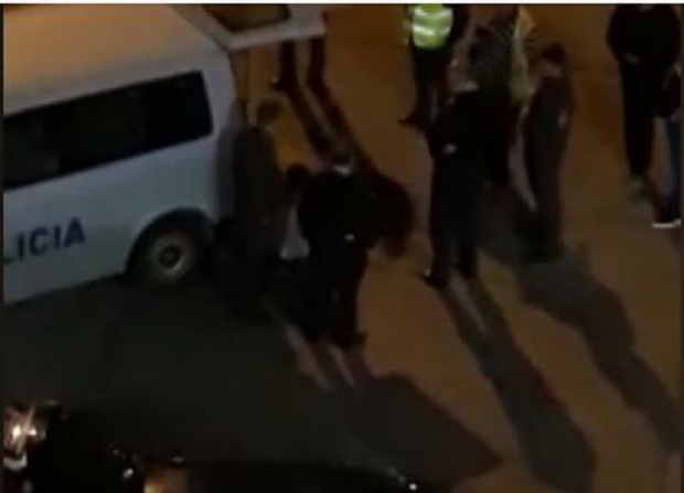 Ishin fshehur në basenin e portit për të hipur në tragetin drejt Italisë, kapen 4 klandestinë në Durrës