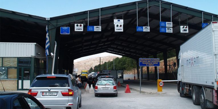 Greqia mban mbyllur kufirin me Shqipërinë deri në 31 maj