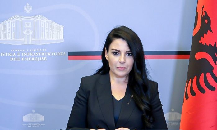 MIE: S’ka patur shembje dhe as minatorë të bllokuar, mekaniku u nis me helikopter drejt Tiranës