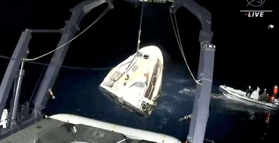 Pas përfundimit të misionit hapësinor, kthehen me sukses në Tokë astronautët