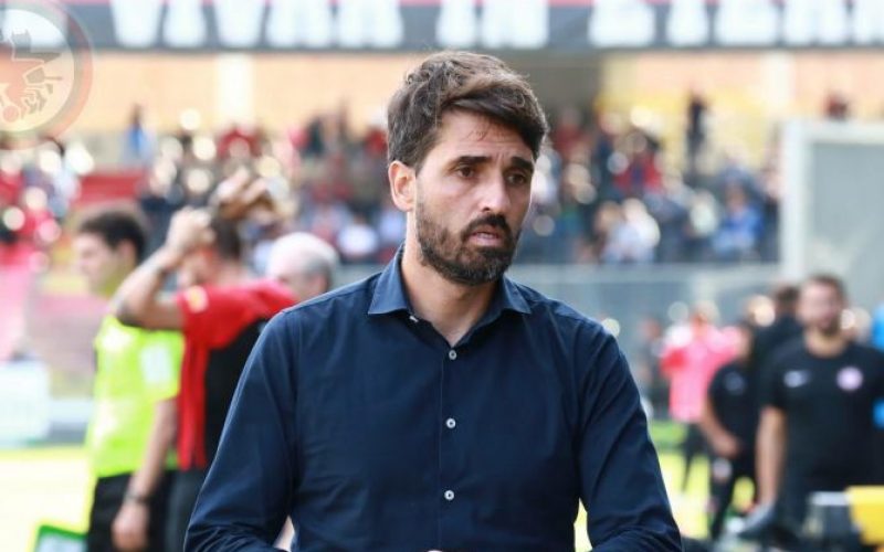 Ranë nga kategoria, tifozët ultras sulmojnë vajzën e trajnerit të njohur italian