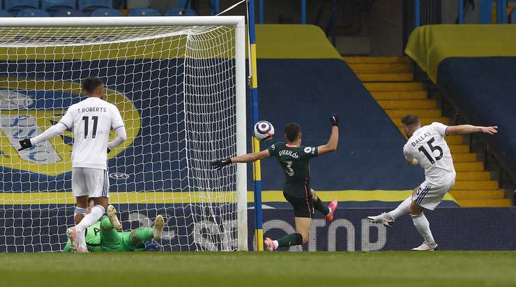 Totenhem humbet shansin e artë për zonën Champions, skuadra londineze mposhtet në transfertë nga Lidsi
