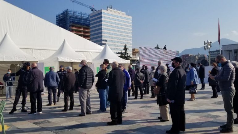 Shkon në 600 mijë numri i personave të vaksinuar në Shqipëri