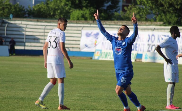 Ylli i Teutës dhe golashënuesi i Superligës, Dejvi Bregu vendos të ardhmen