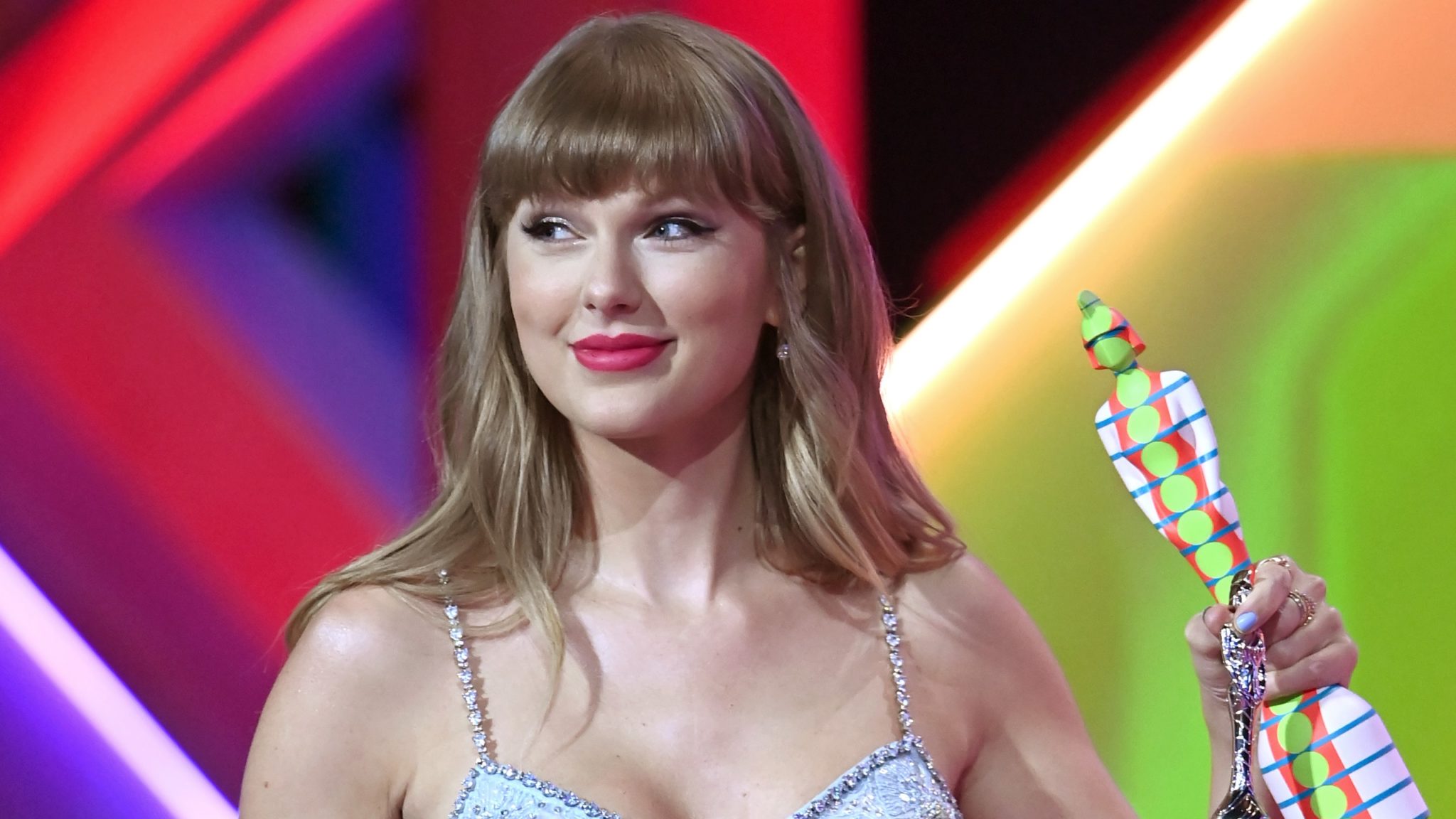 Do e shohim dhe si aktore,Taylor Swift është gati për të publikuar projektin e saj më të ri