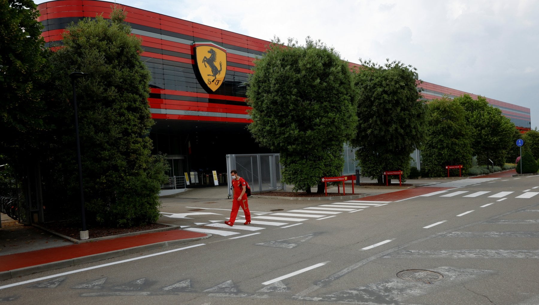 Marrëveshje Ferrari-Amazon për më shumë risi në rrugë