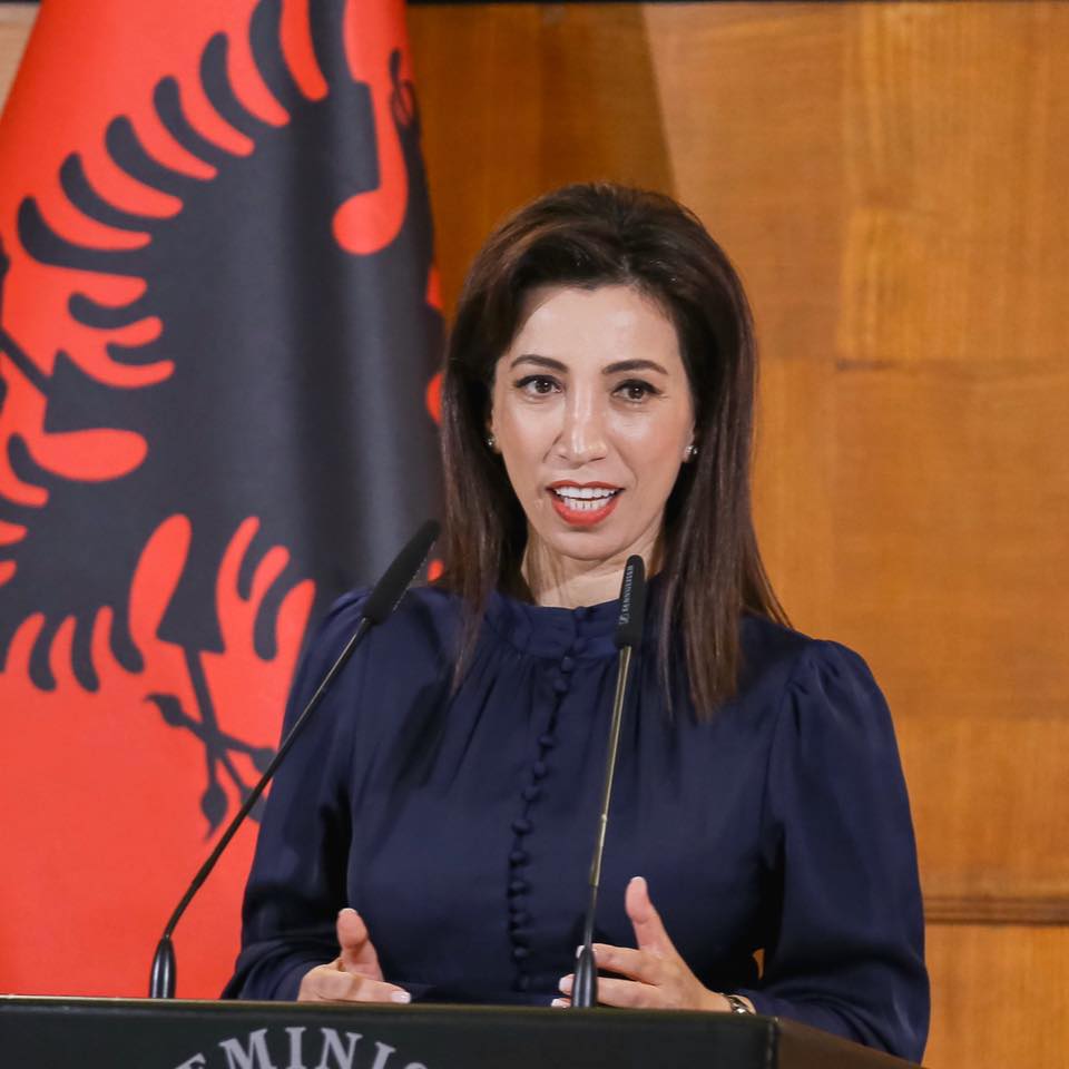 Protesta e maturantëve, Kushi: Rishikim i mënyrës së vlerësimit në rast se vështirësia e testit tejkalon parashikimet