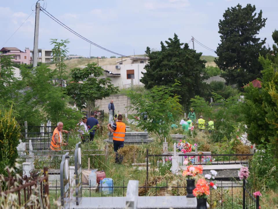 Sistemimi i varrezave të vjetra, Sako: Lehtësohet lëvizja e qytetarëve që vizitojnë të dashurit e tyre të ndjerë