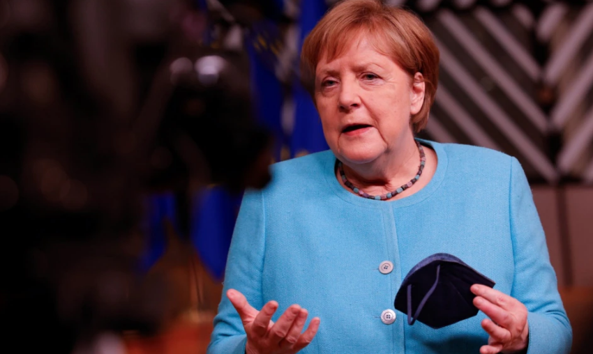 Merkel vazhdon të nxisë idenë e një takimi të BE-së me Putinin