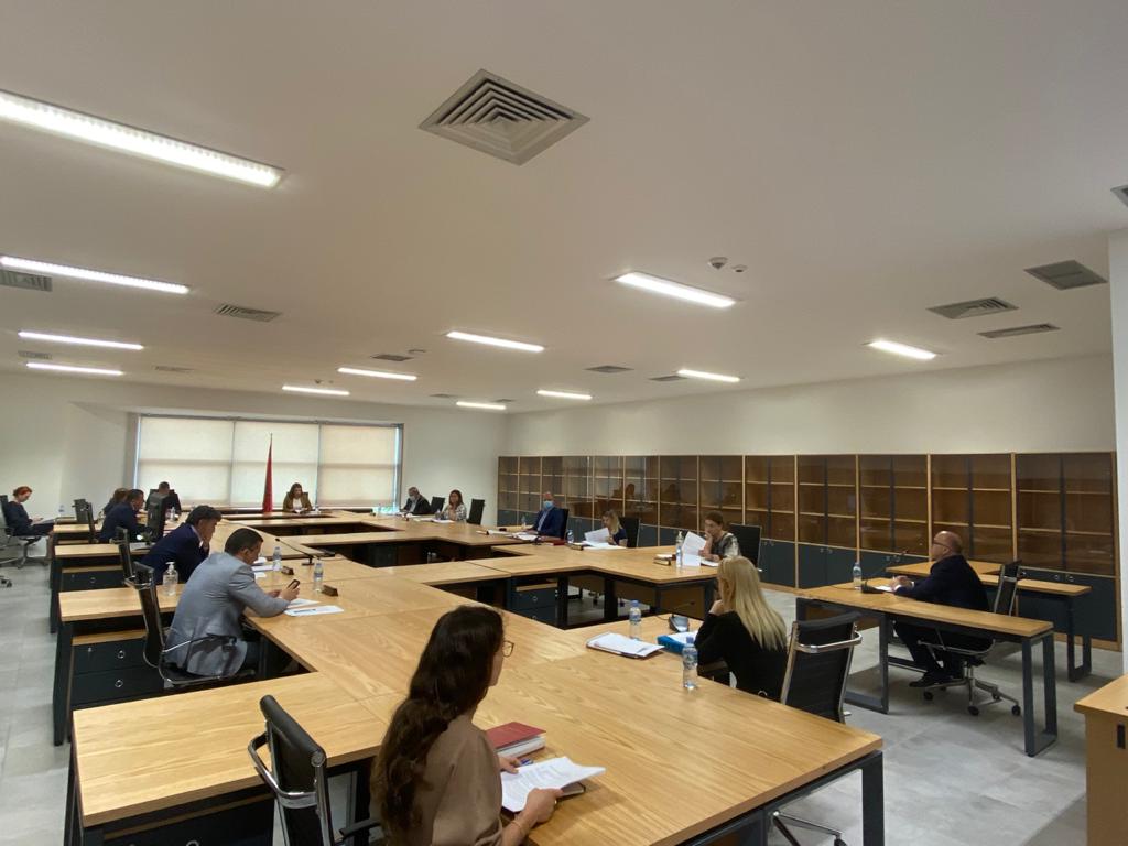 Videot e gjyqtares në Tik-Tok, mblidhet KLGJ, Metani: Ekzistojnë kushtet që magjistratja të pezullohet