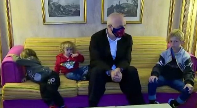 1 Qershori / Rama e nis ditën me një urim për vogëlushët: Shqipëria e Ardhmja Jonë