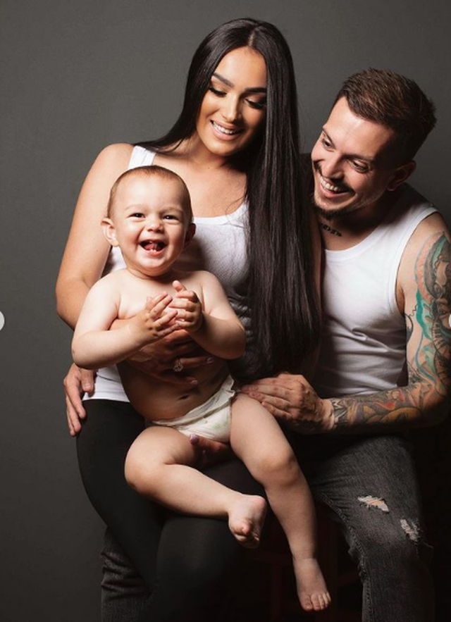 Klea Huta tregon periudhën e errët kur mori vesh për shtatzëninë