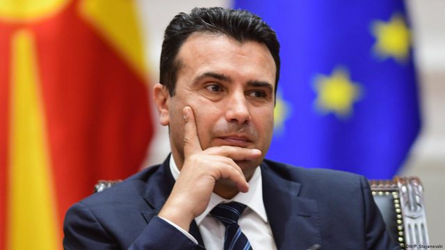 Zaev paralajmëron tërheqjen nga posti i kryeministrit
